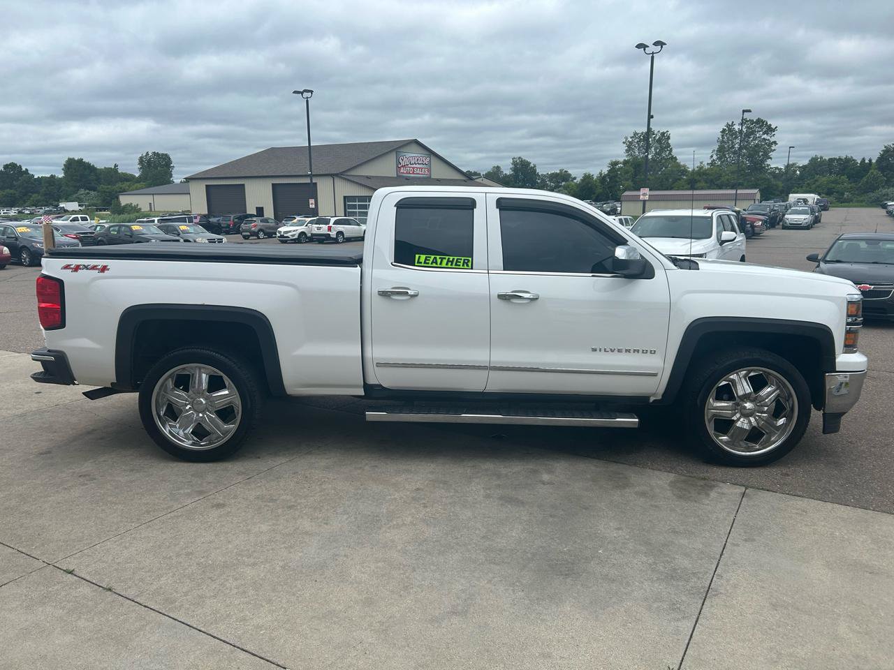 Used 2015 Chevrolet Silverado 1500 LTZ w/ LTZ Plus Package AWD/4WD image 4