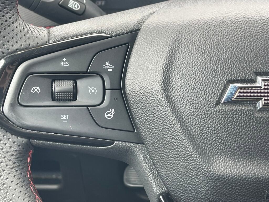 Used 2023 Chevrolet TrailBlazer RS w/ Sun and Liftgate Package image 18