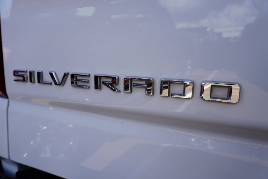 Used 2022 Chevrolet Silverado 1500 LT w/ Convenience Package II image 28