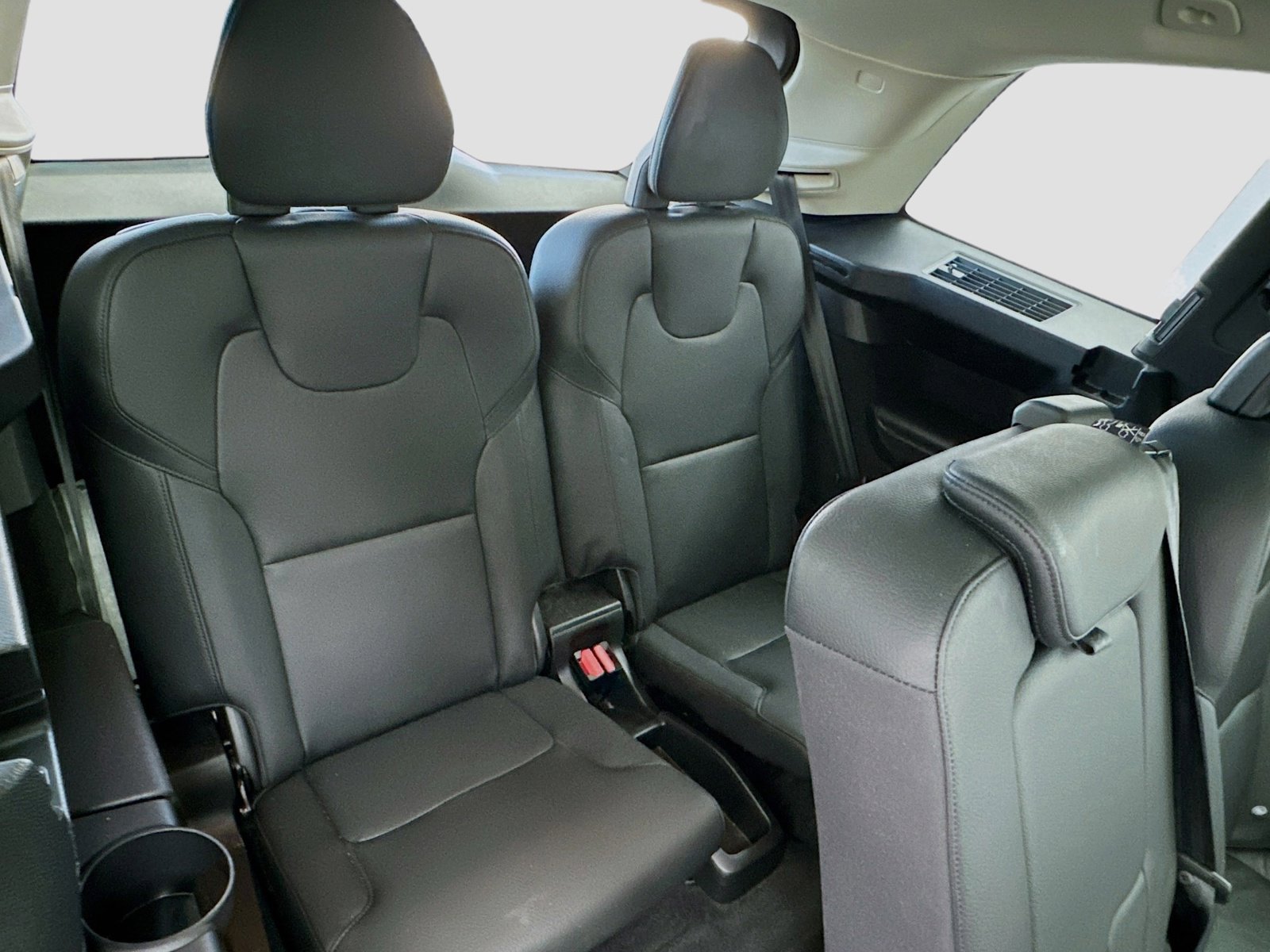 Used 2023 Volvo XC90 T8 Plus w/ Protection Package Premier image 20