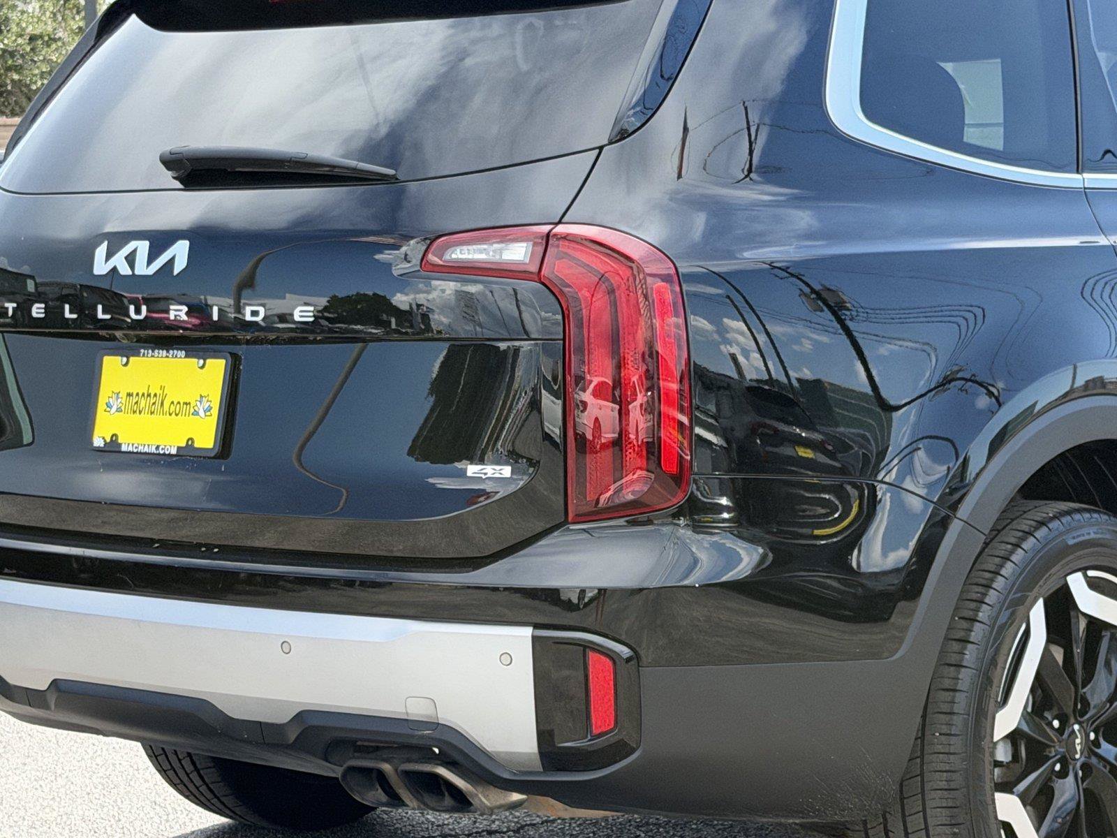 Used 2023 Kia Telluride S AWD/4WD image 11