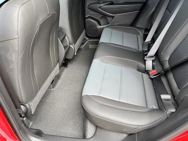 New 2026 Chevrolet Trax LT w/ Sunroof Package FWD image 15