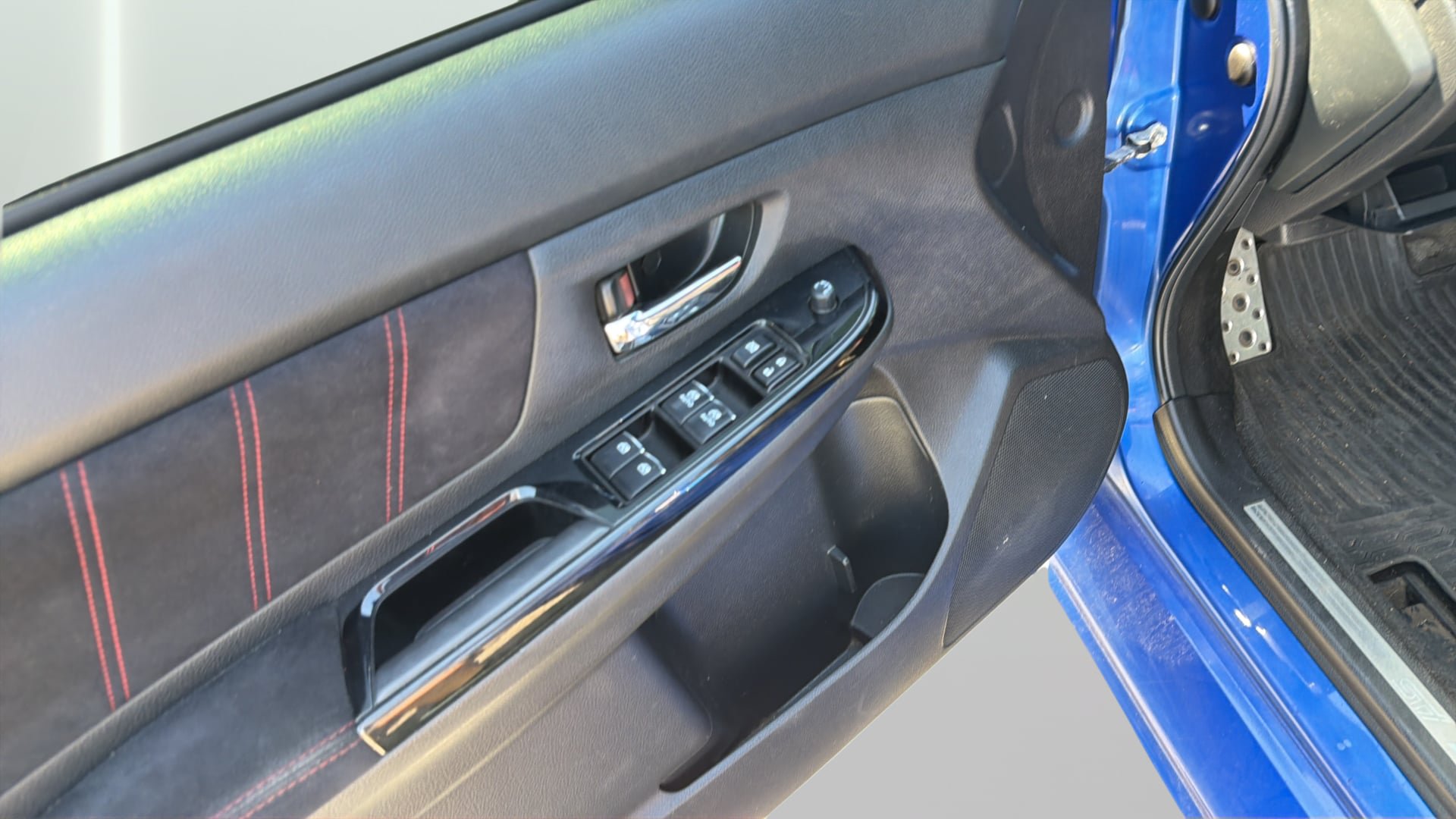 Used 2019 Subaru WRX STI AWD/4WD image 20