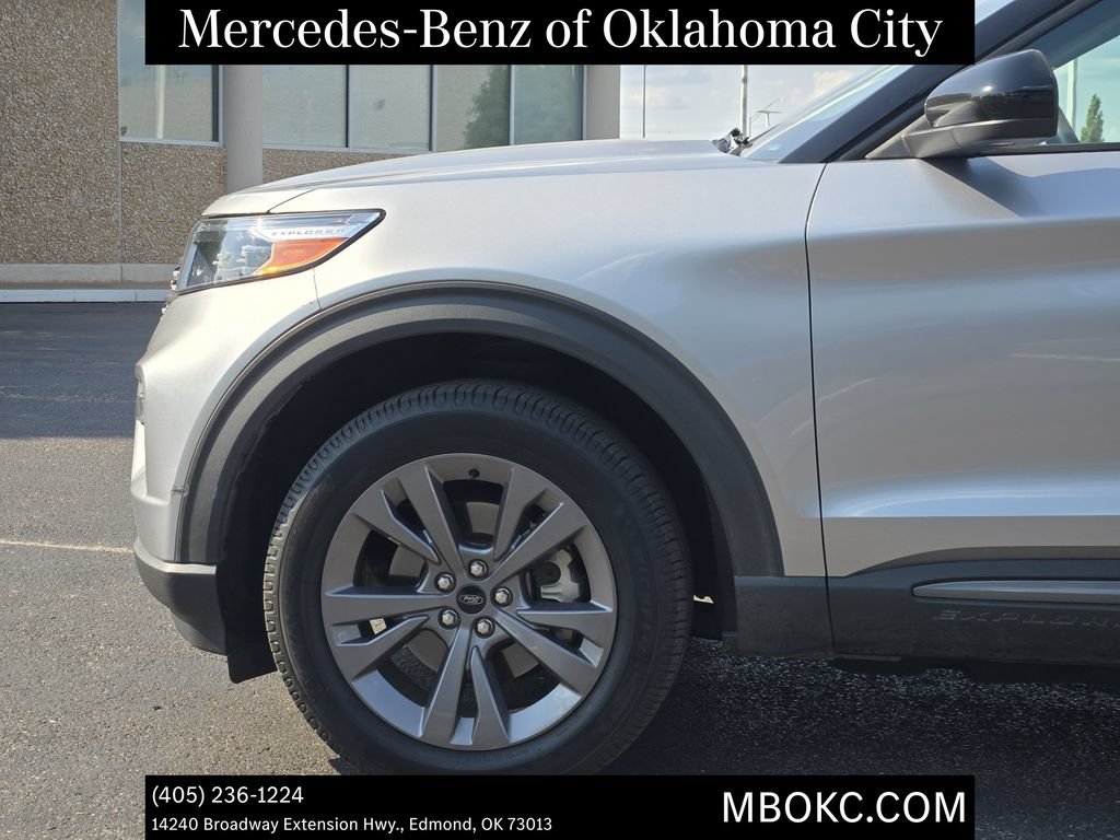 Used 2022 Ford Explorer XLT w/ Equipment Group 202A AWD/4WD image 6