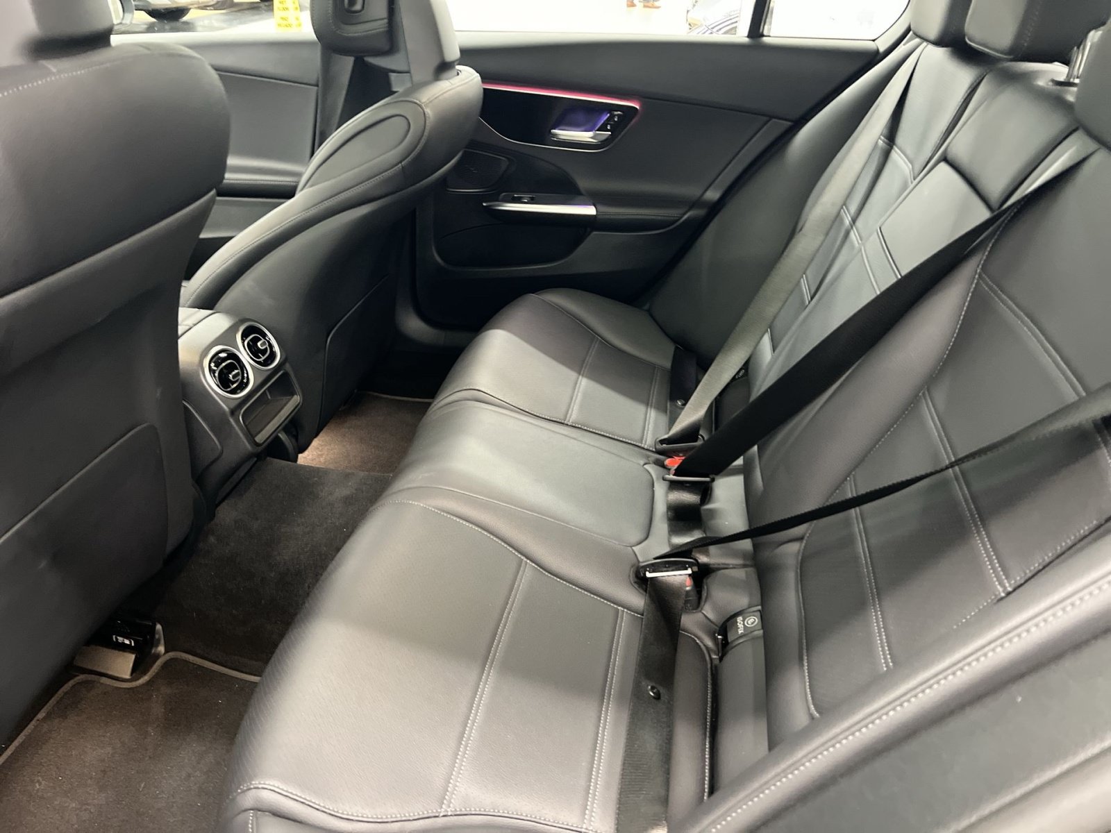 Used 2025 Mercedes-Benz C 300 4MATIC Sedan image 22