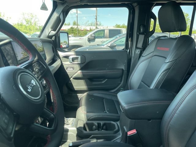 Used 2024 Jeep Gladiator Rubicon AWD/4WD image 5