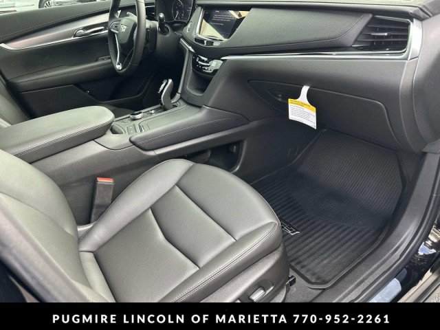Used 2025 Cadillac XT6 Luxury image 34