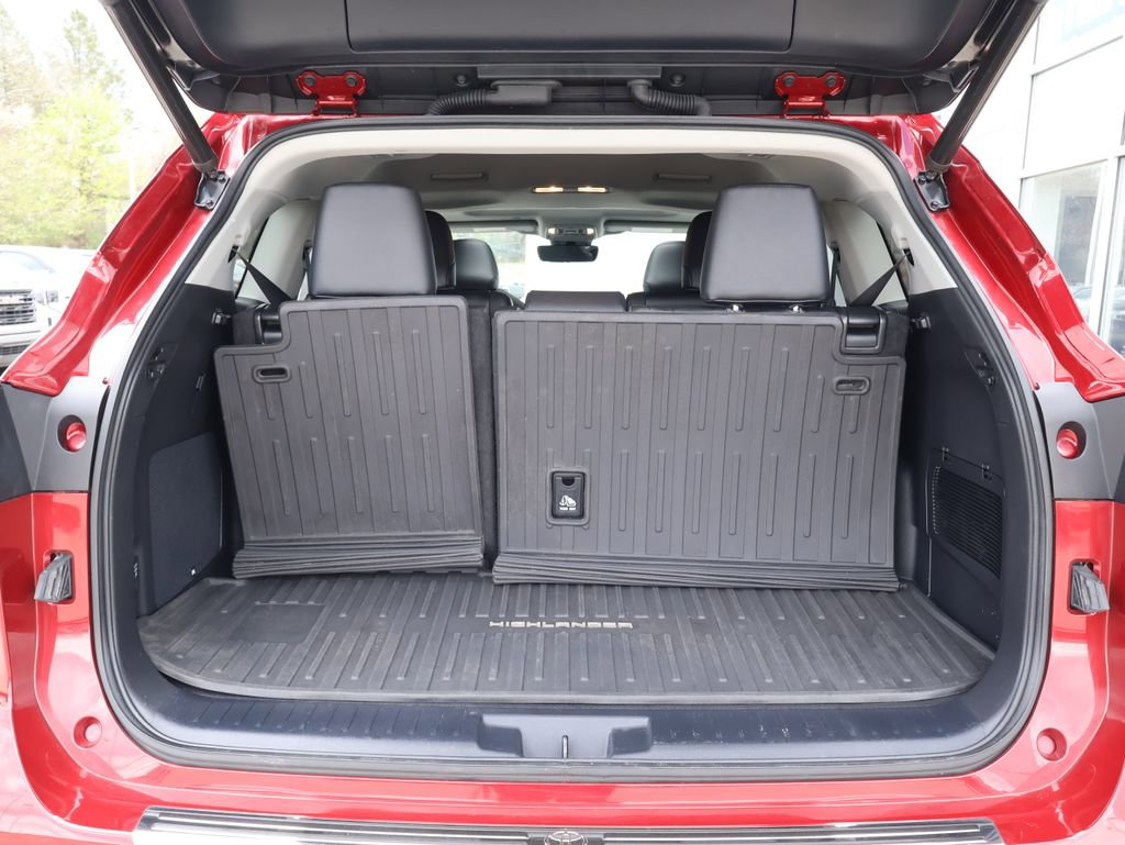 Used 2020 Toyota Highlander Limited w/ Protection Package #3 image 31
