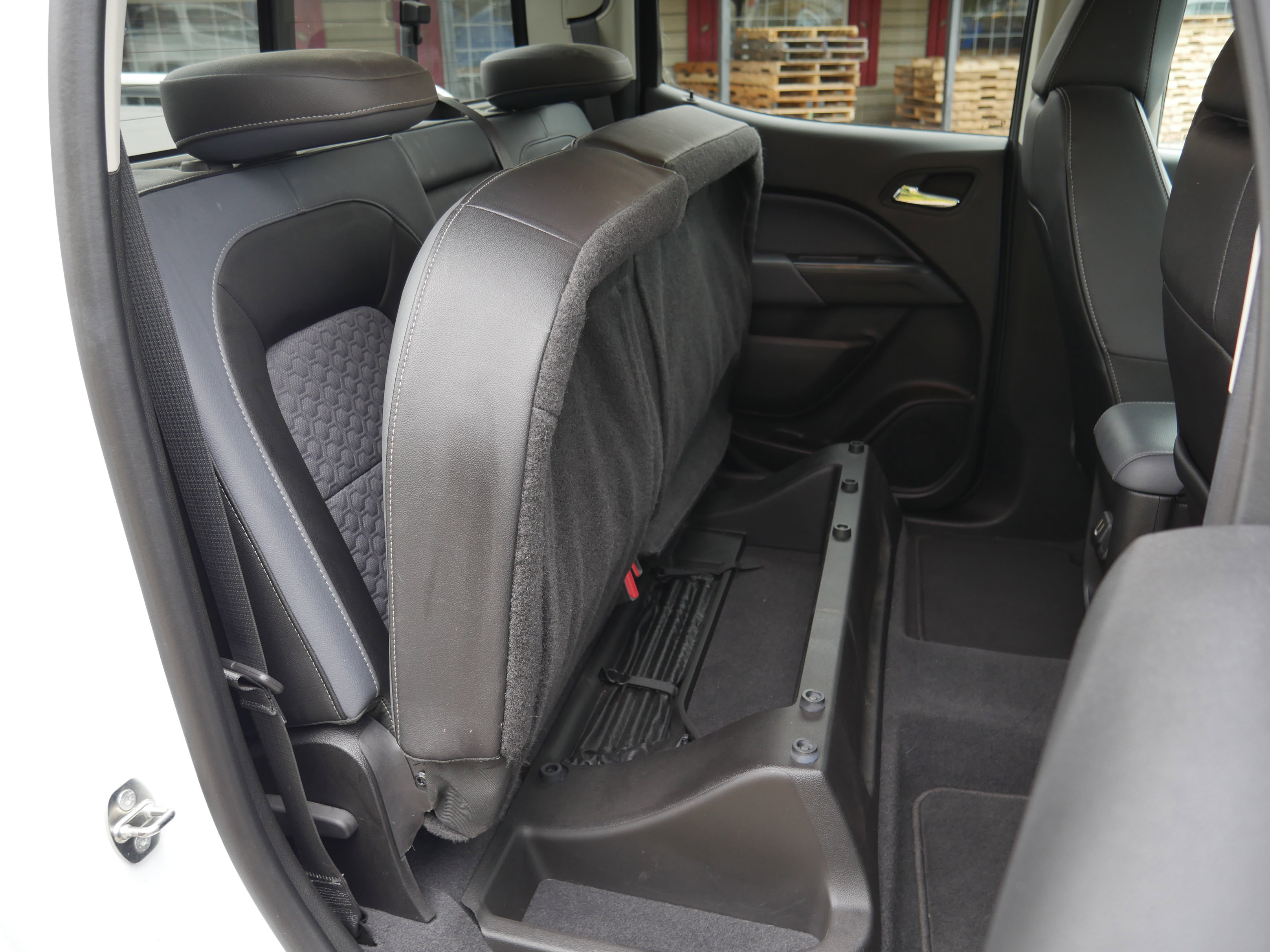 Used 2020 Chevrolet Colorado Z71 image 31