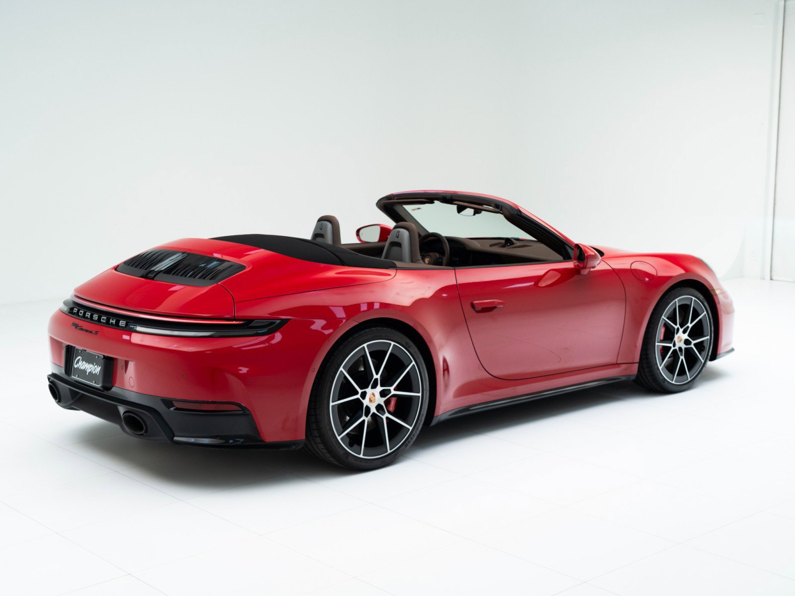 Used 2025 Porsche 911 Carrera S image 9