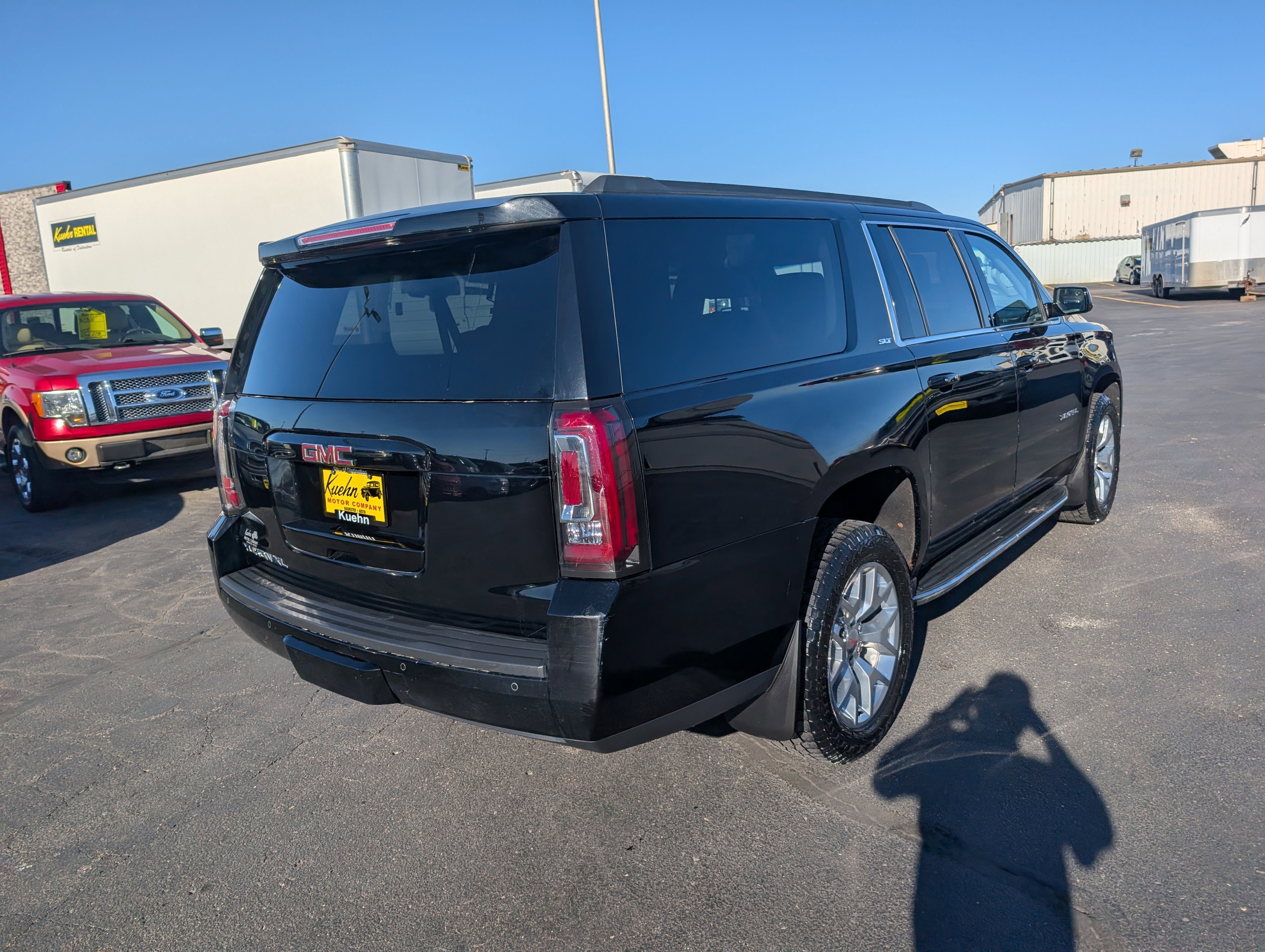 Used 2017 GMC Yukon XL SLT w/ Open Road Package image 8