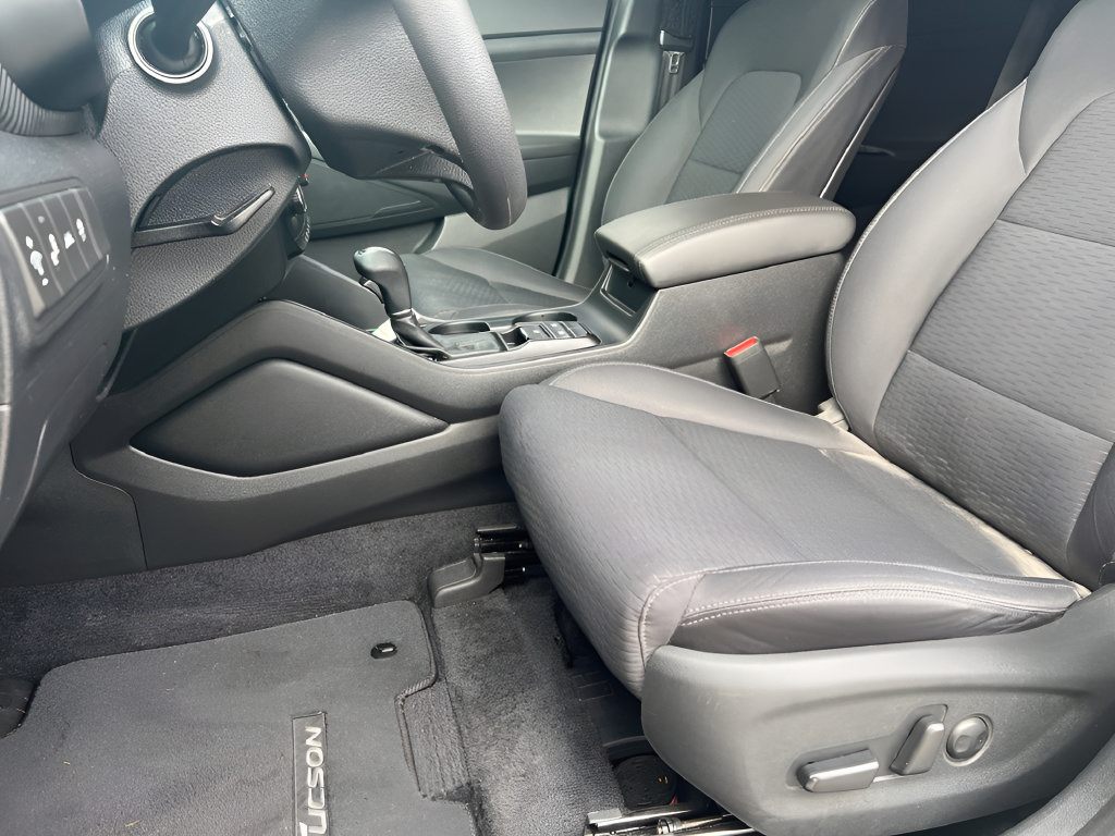 Used 2021 Hyundai Tucson Value w/ Cargo Package FWD image 14