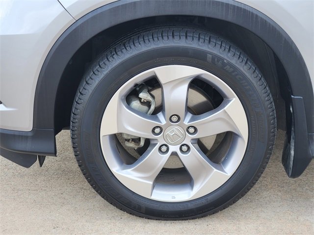 Used 2017 Honda HR-V EX-L image 11