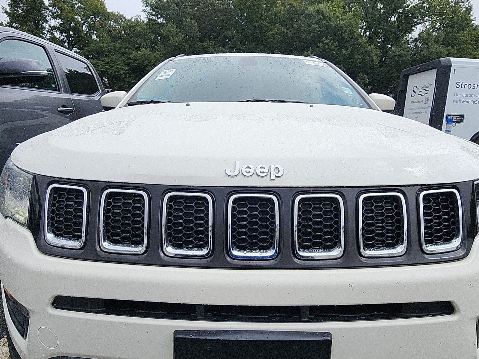 Used 2019 Jeep Compass Latitude w/ Popular Equipment Group AWD/4WD image 10