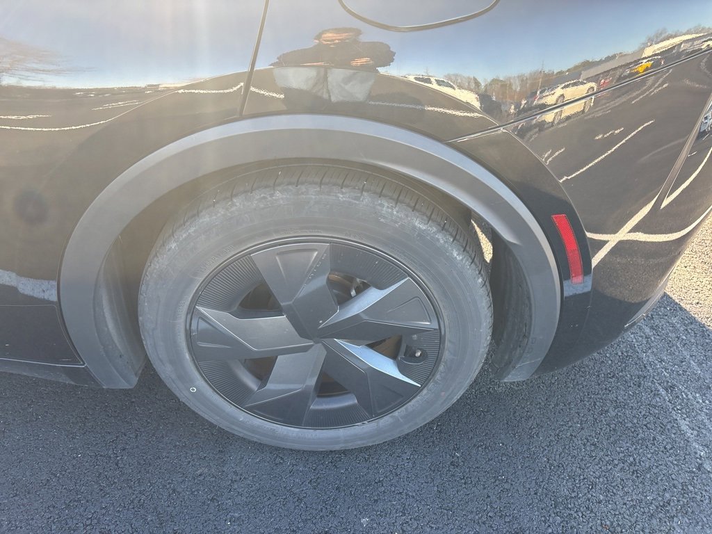 Used 2024 Toyota Prius LE image 8