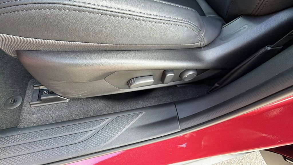 Used 2026 Subaru Outback Premium image 21