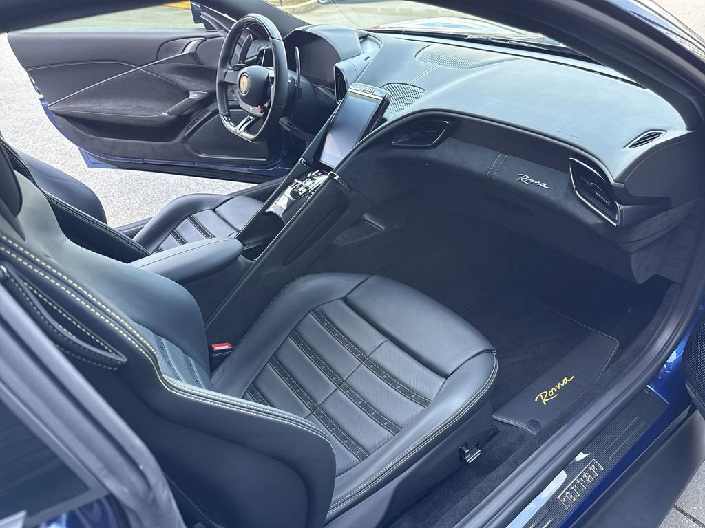 Used 2023 Ferrari Roma image 33