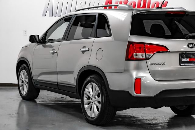 Used 2015 Kia Sorento EX image 16