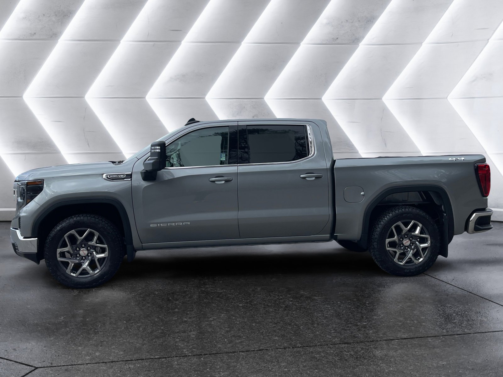New 2026 GMC Sierra 1500 SLE image 3