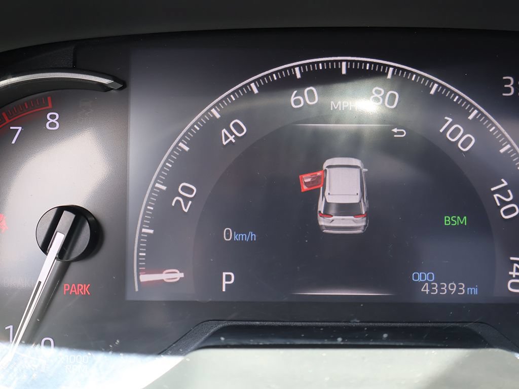 Used 2019 Toyota RAV4 Limited w/ Advanced Technology Package AWD/4WD image 39