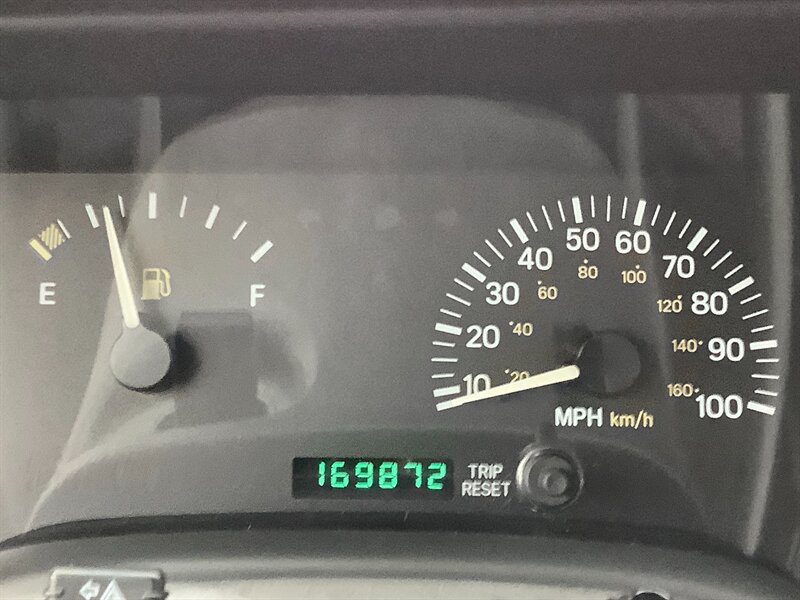 Used 2000 Jeep Cherokee SE RWD image 22