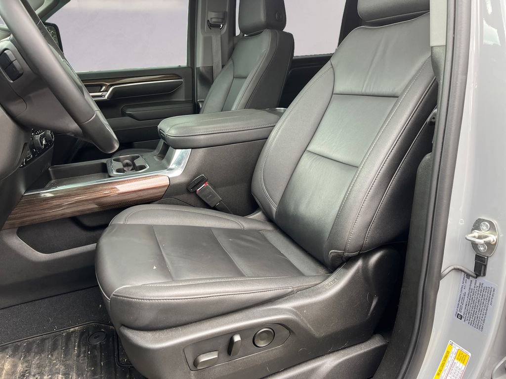 Used 2024 Chevrolet Silverado 3500 LT w/ Z71 Sport Edition AWD/4WD image 9