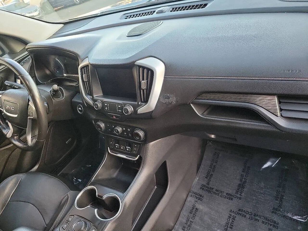 Used 2019 GMC Terrain SLT w/ Preferred Package FWD image 29