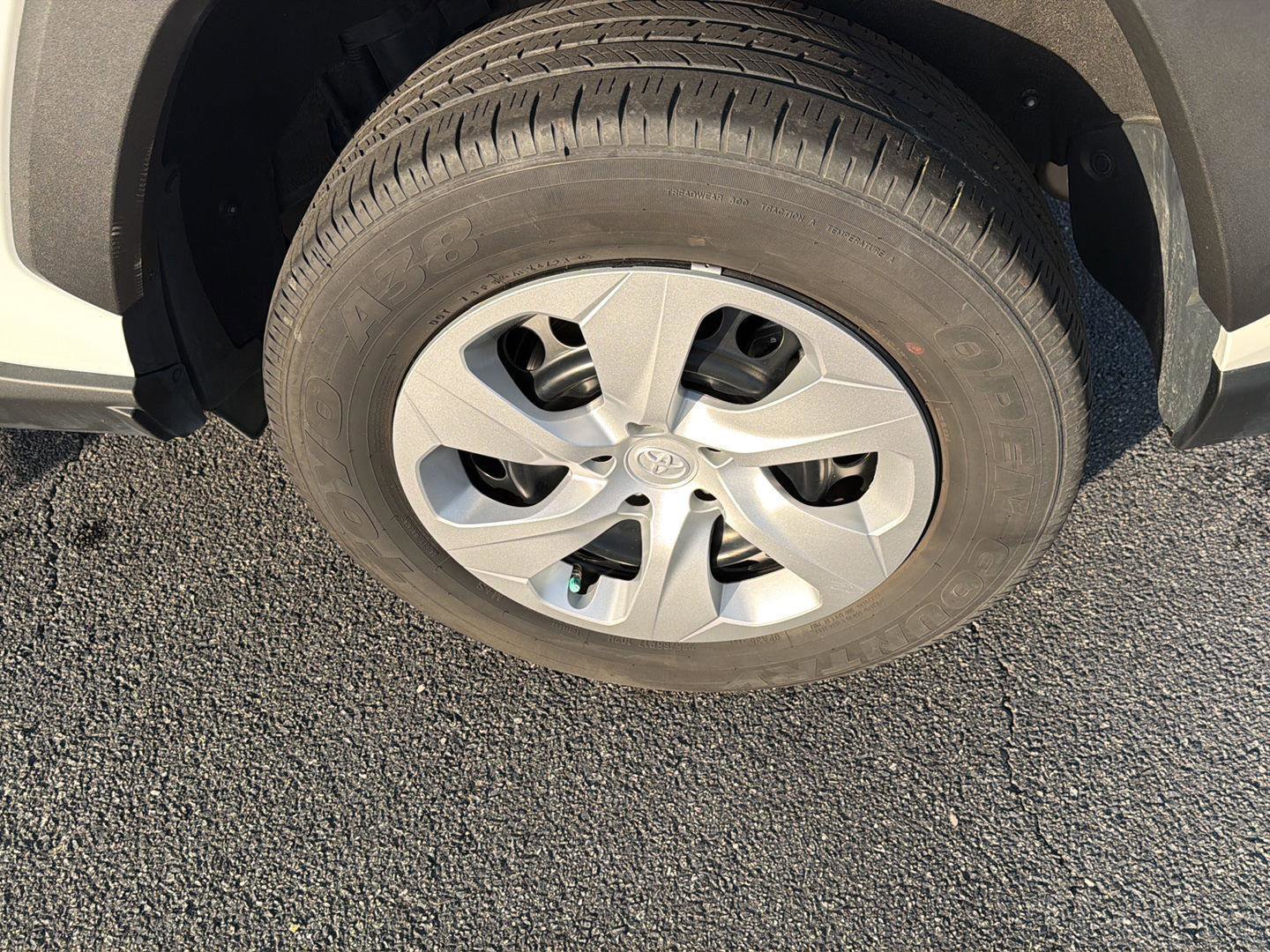 Certified 2024 Toyota RAV4 LE FWD image 35