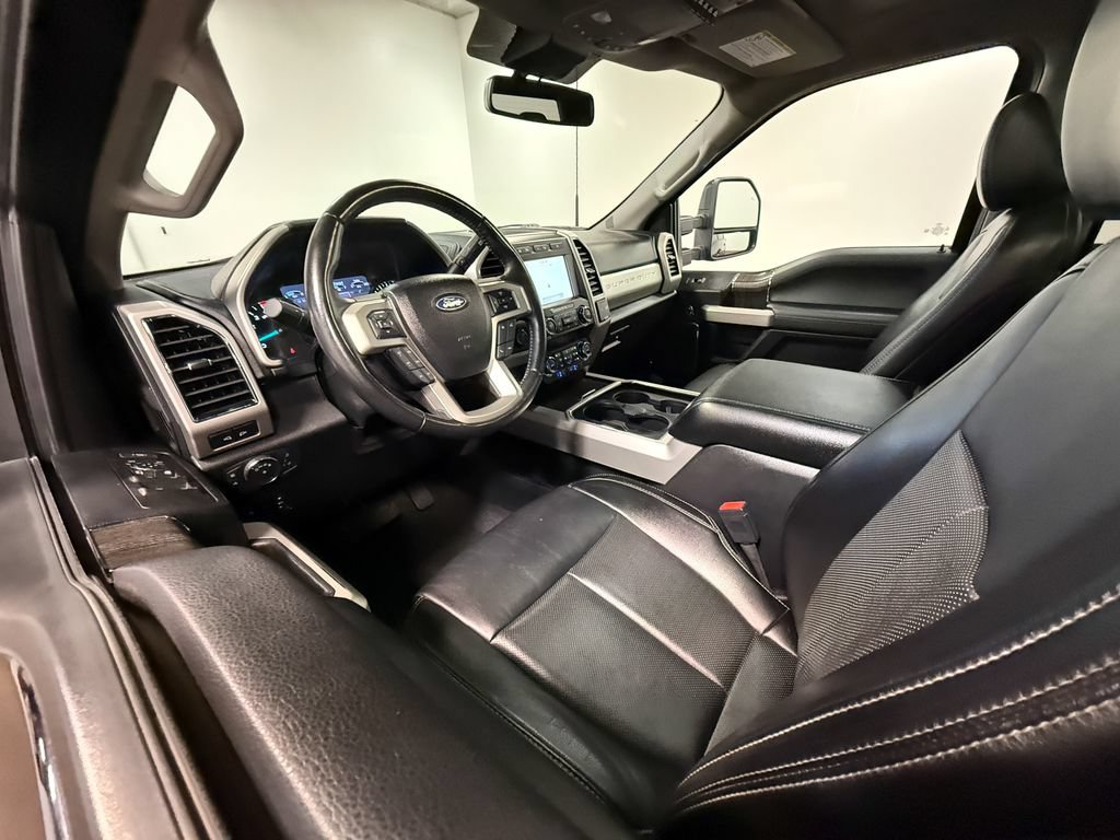 Used 2021 Ford F250 Lariat AWD/4WD image 2