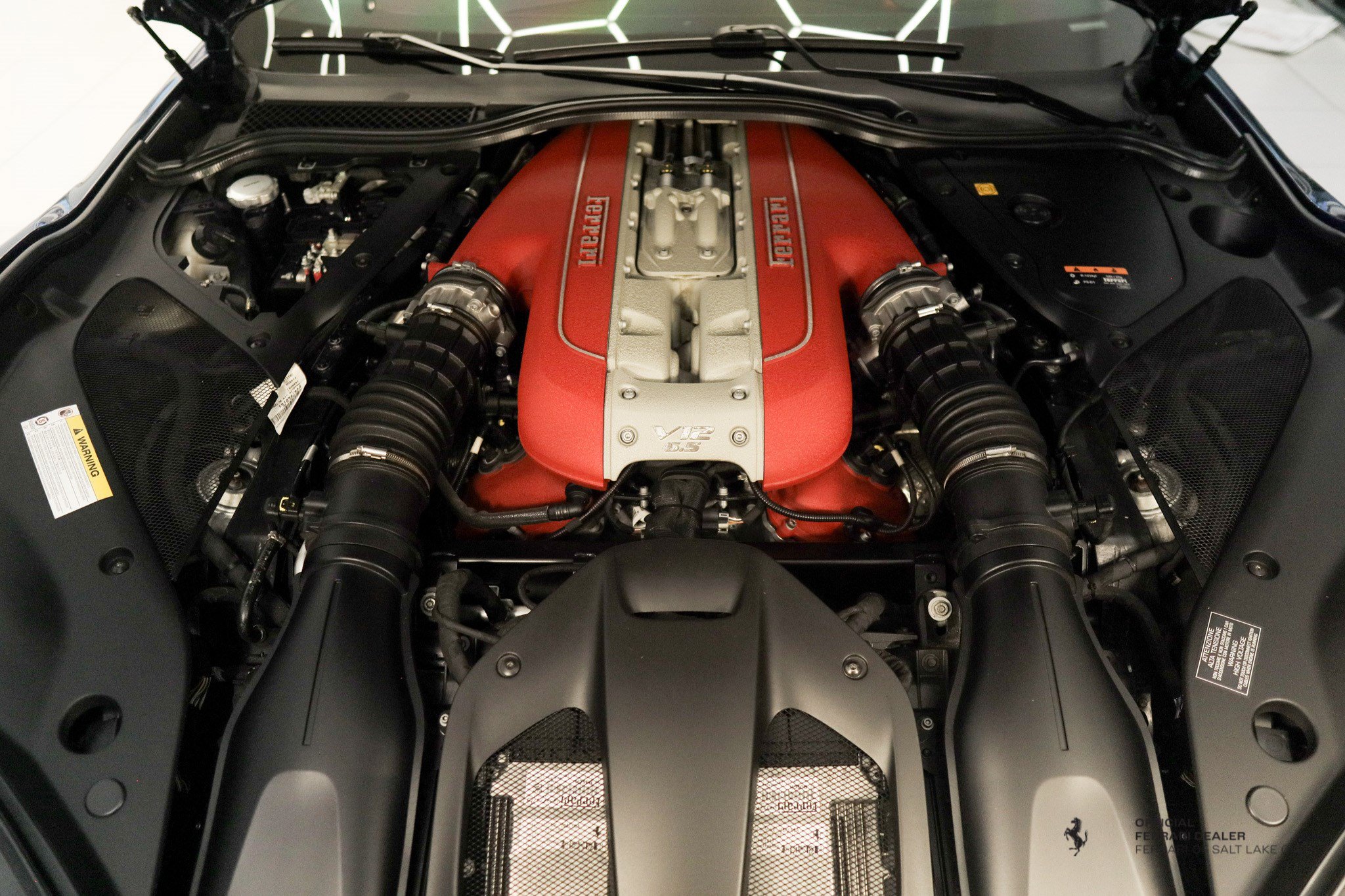 Certified 2019 Ferrari 812 Superfast RWD image 10