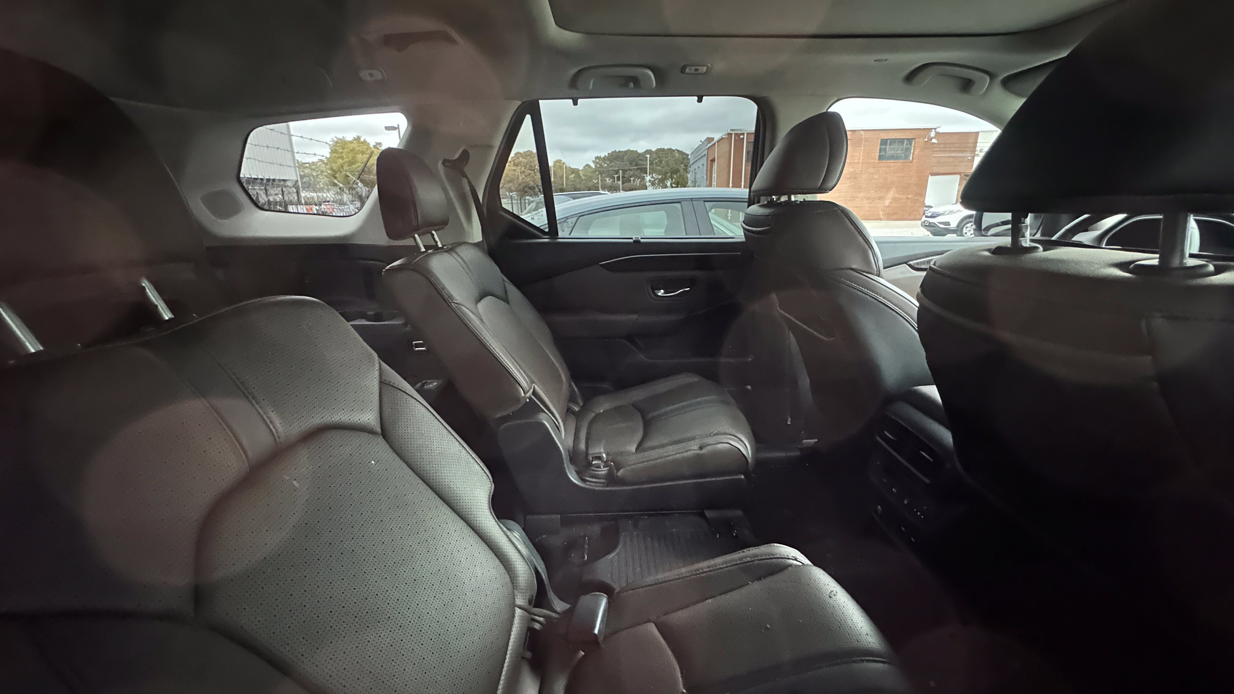 Used 2025 Honda Pilot Elite image 10