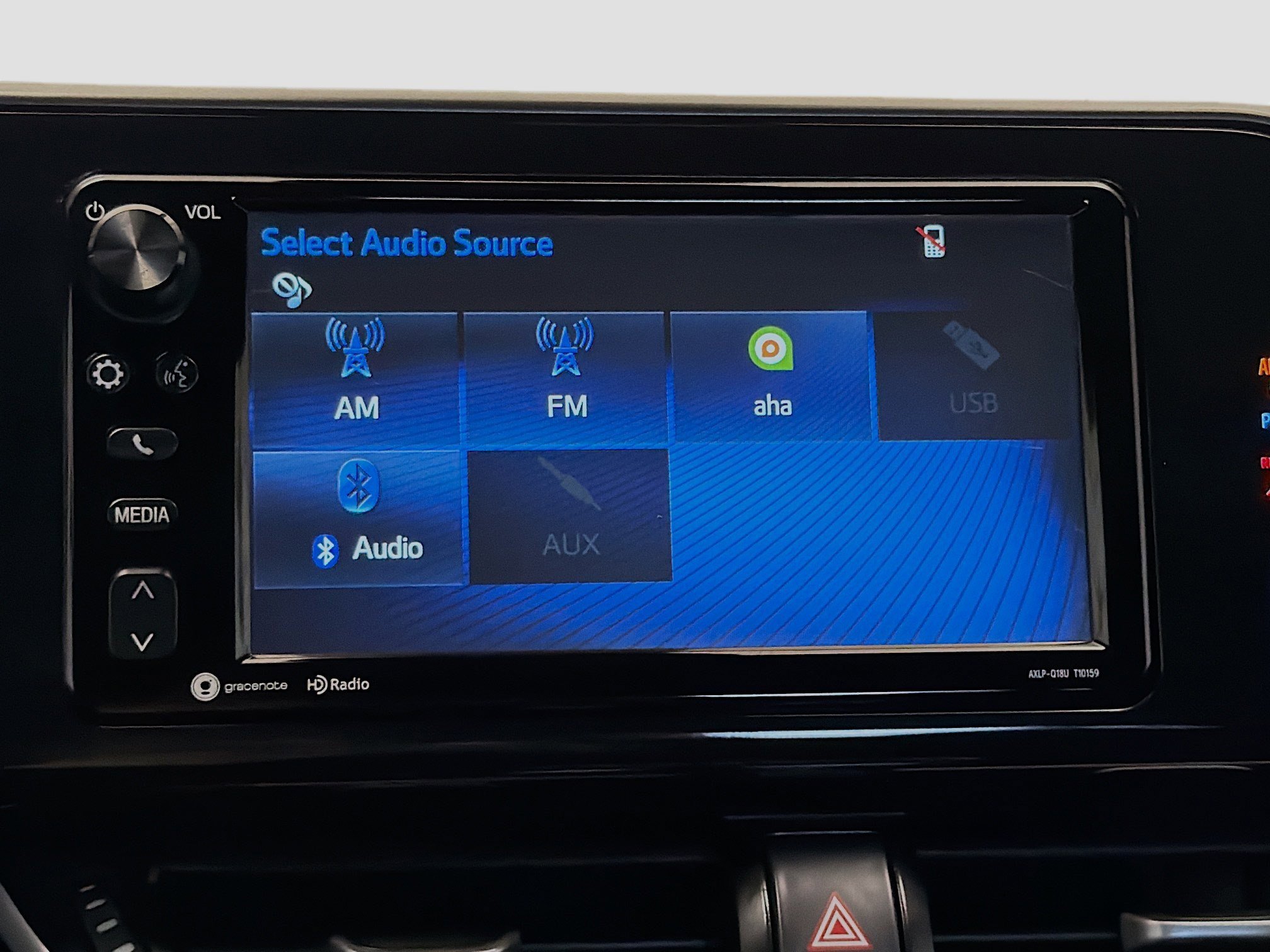 Used 2018 Toyota C-HR XLE image 9