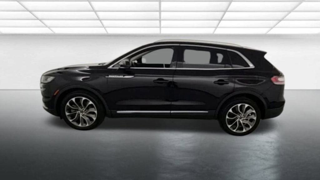 Used 2022 Lincoln Nautilus Reserve w/ Luxury Package image 5