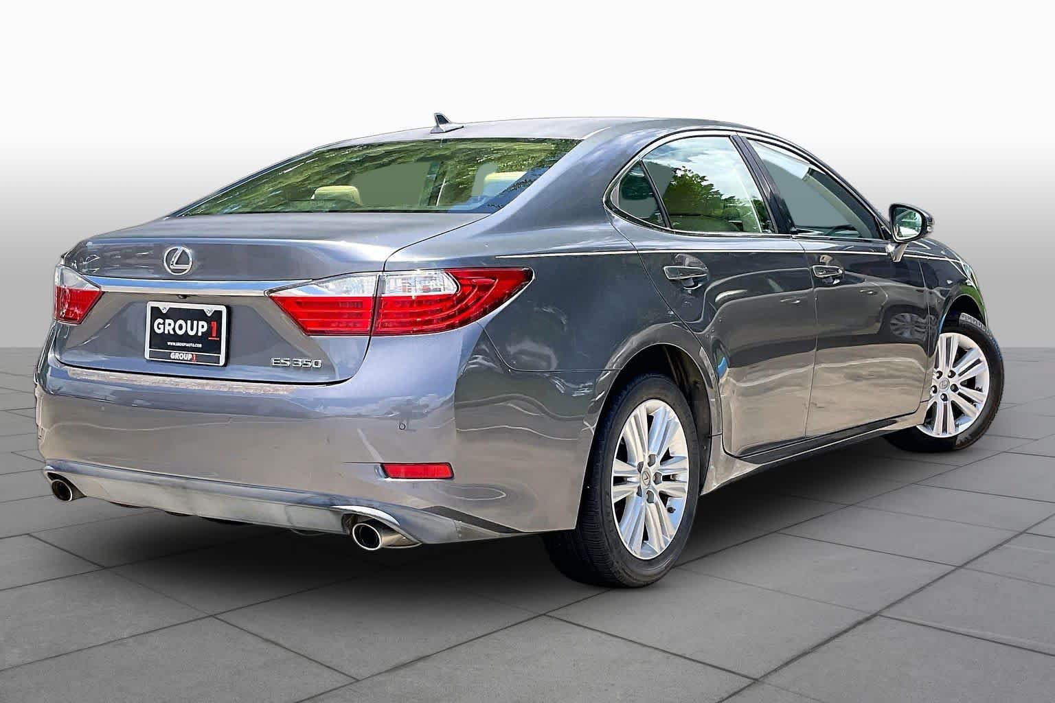 Used 2014 Lexus ES 350 w/ Premium Package FWD image 11