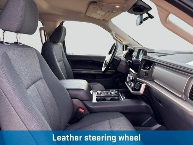 Used 2024 Ford Expedition XLT AWD/4WD image 12