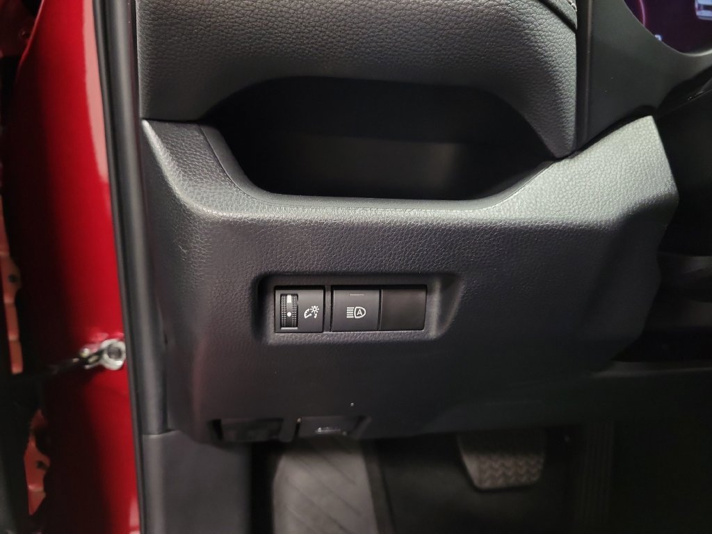 Used 2023 Toyota RAV4 LE FWD image 22