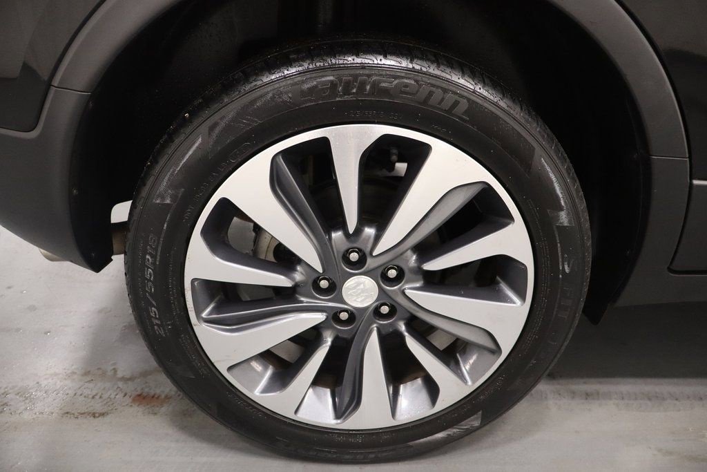 Used 2020 Buick Encore Essence AWD/4WD image 28
