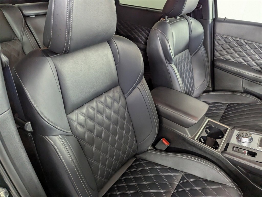 Used 2024 Mitsubishi Outlander SEL image 34
