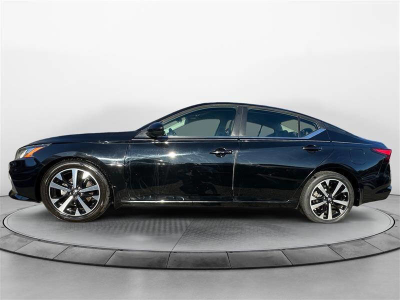 Used 2019 Nissan Altima 2.5 SR image 2