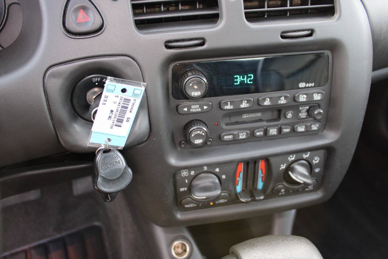 Used 2002 Chevrolet Monte Carlo SS w/ Preferred Equipment Group FWD image 15