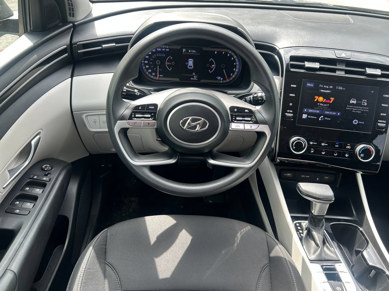 Used 2023 Hyundai Tucson SEL AWD/4WD image 16