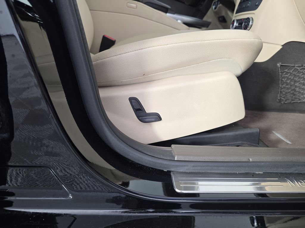 Used 2014 Mercedes-Benz GLK 350 4MATIC image 37