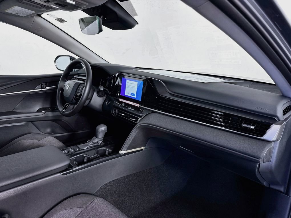 Used 2026 Toyota Camry LE FWD image 28