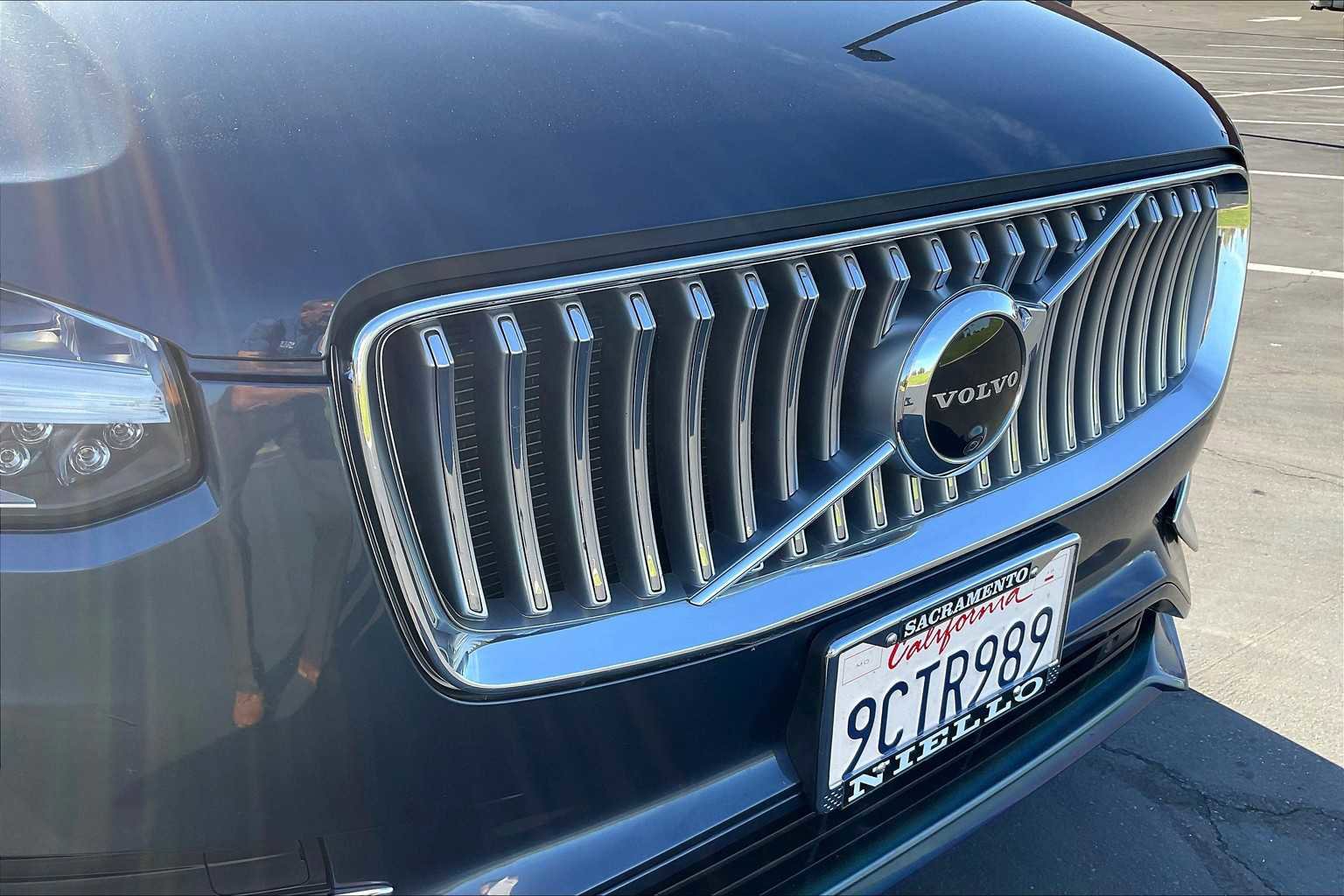 Used 2022 Volvo XC90 T6 Inscription w/ Advanced Package image 34