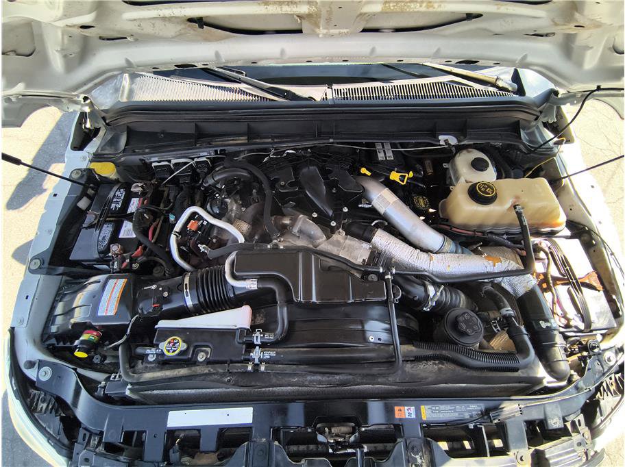 Used 2016 Ford F550 2WD Regular Cab Super Duty image 18