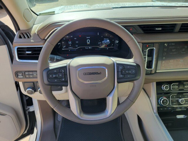 Used 2024 GMC Yukon Denali image 16