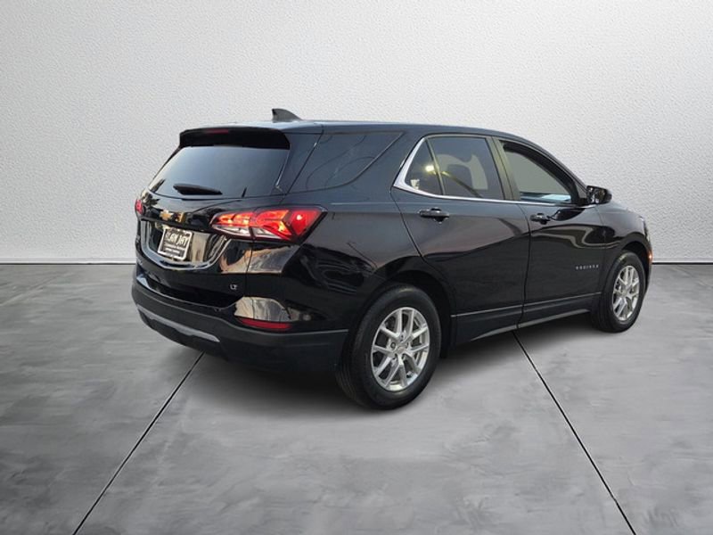 Used 2022 Chevrolet Equinox LT image 5