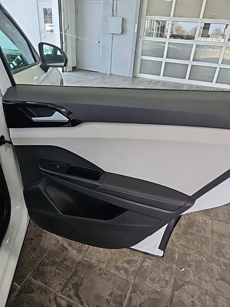 New 2026 Volkswagen Taos S image 15