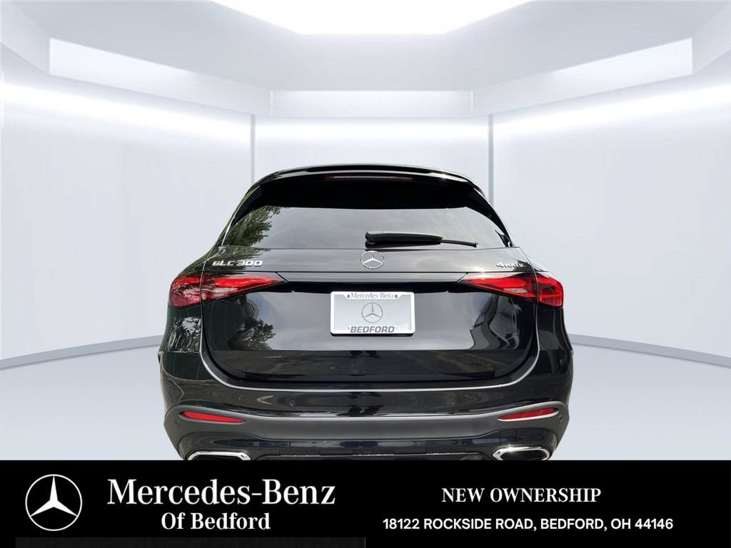 Used 2026 Mercedes-Benz GLC 300 4MATIC image 4
