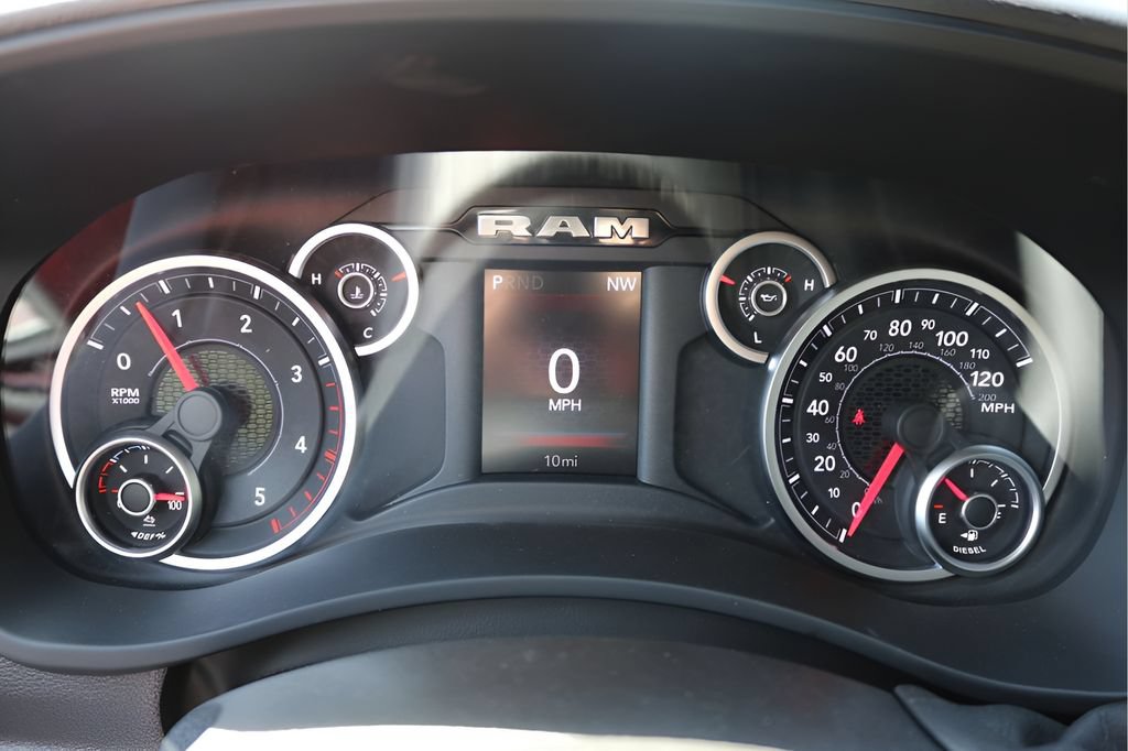 New 2027 RAM 3500 Tradesman AWD/4WD image 25